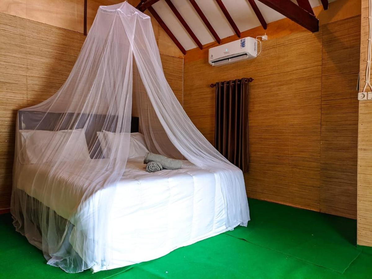 Black Sweet Bungalow Gili Air Exterior foto